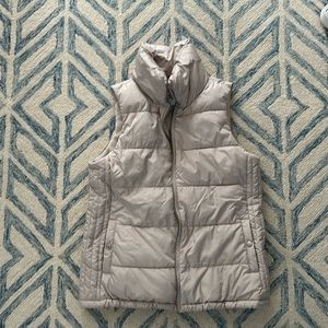 Old Navy Cream Beige Puffer Vest size S
